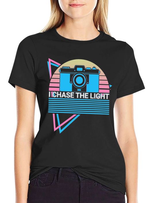 I Chase The Light Retro Camera Graphic T-Shirt