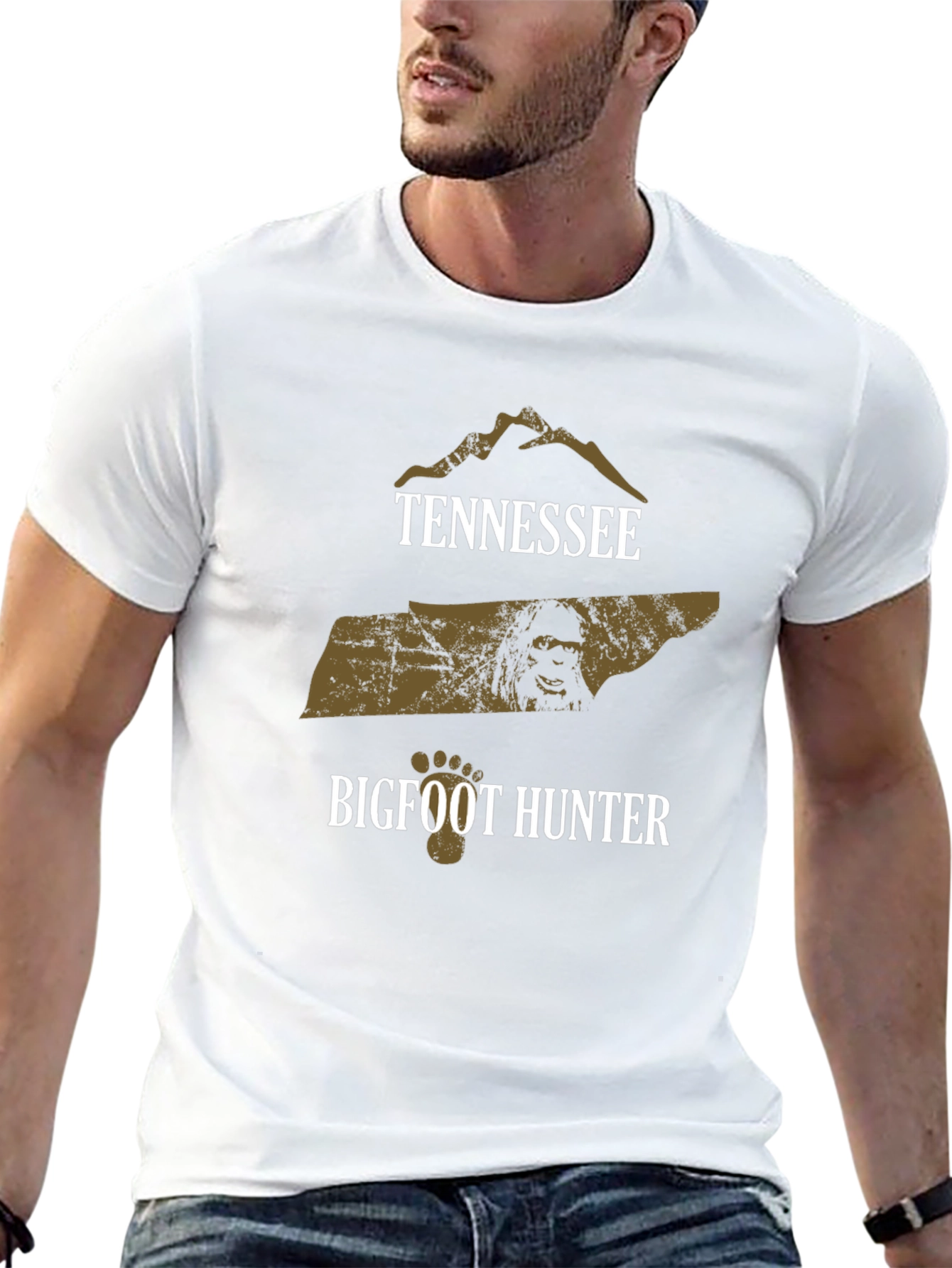 Tennessee Bigfoot Hunter Graphic T-Shirt