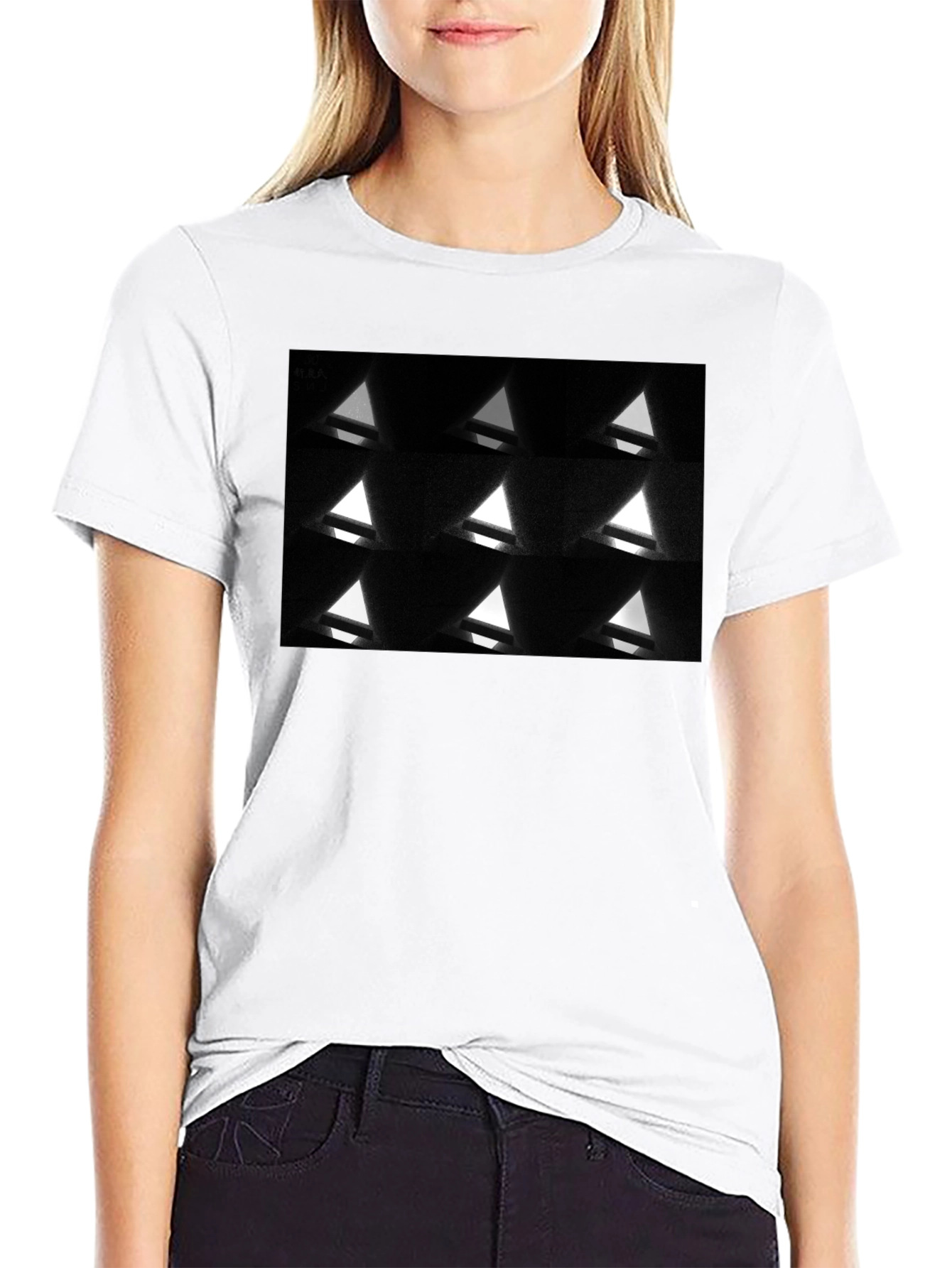 Geometric Triangle Pattern Black T-Shirt