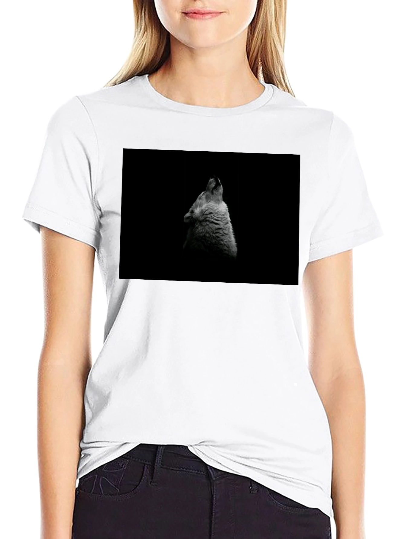Wolf Howl Graphic T-Shirt