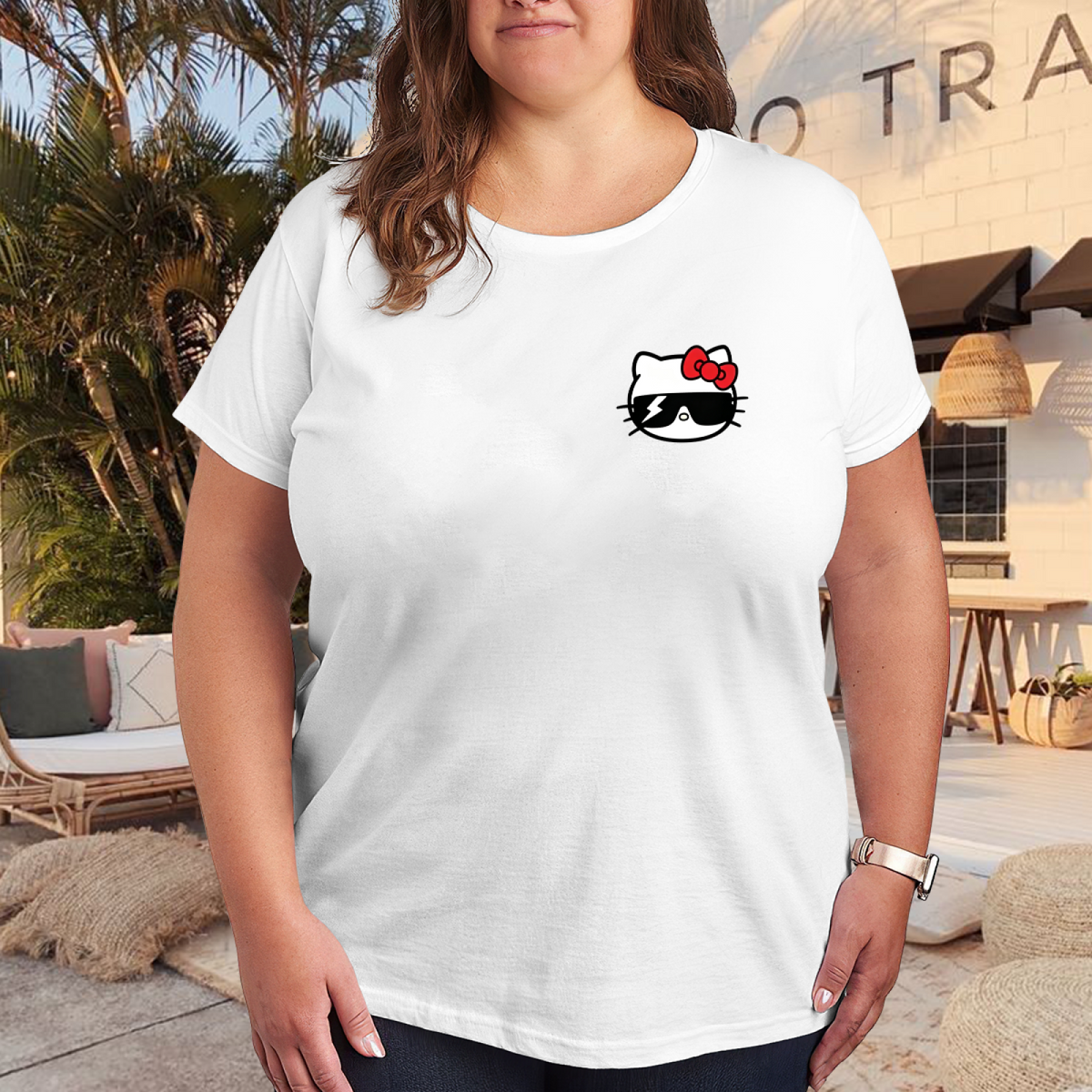 Cool Sunglasses Hello Kitty Chest Logo Plus Size Women T?Shirt