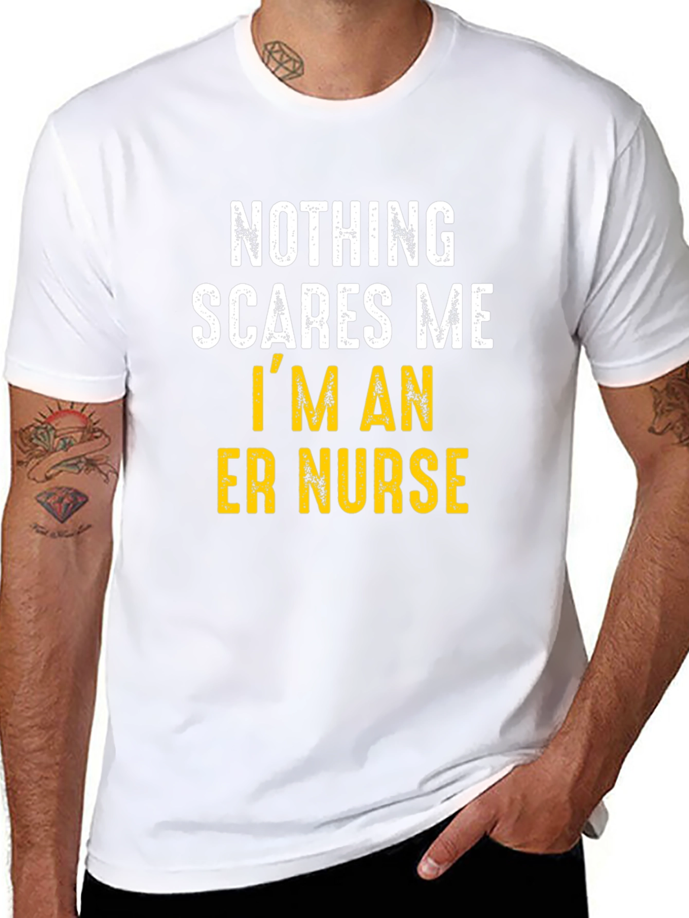 ER Nurse T-Shirt: Nothing Scares Me