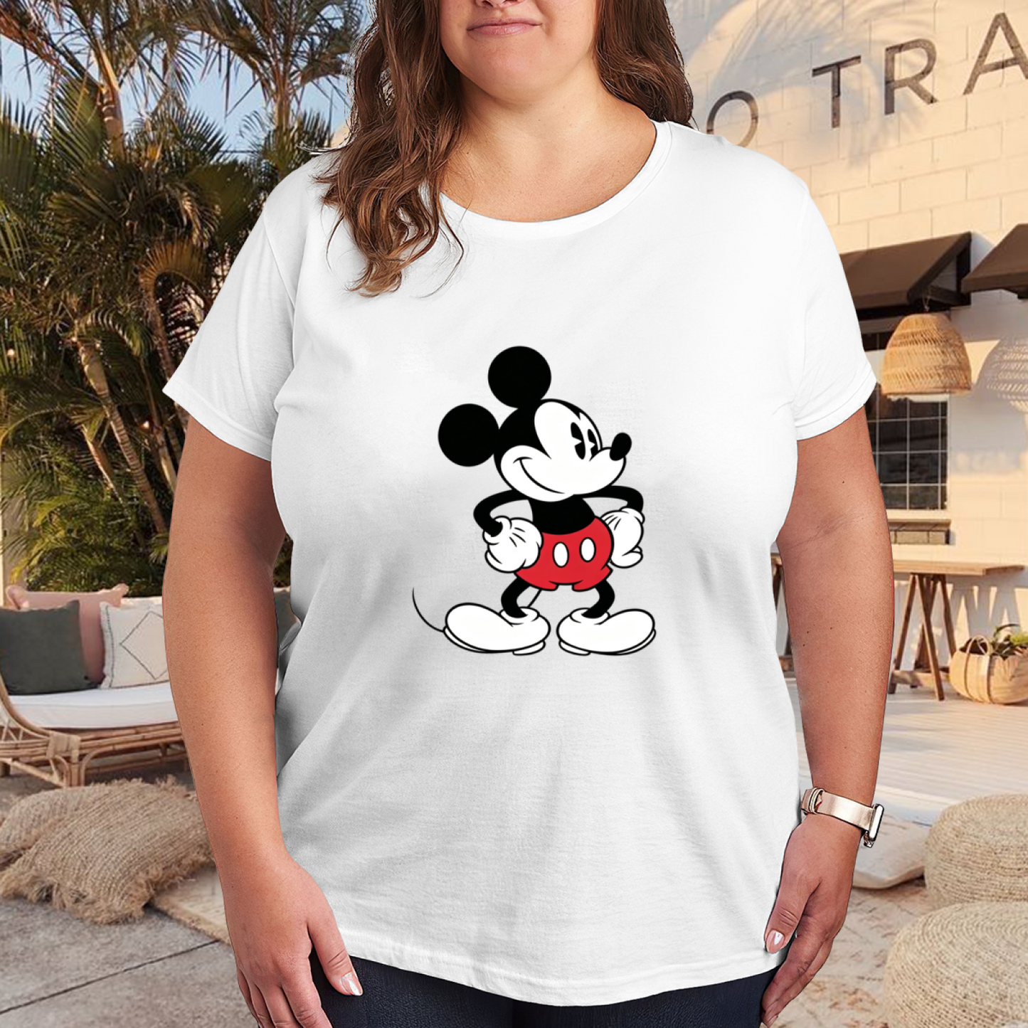 Classic Hands?on?Hips Mickey Mouse Graphic Plus Size Women¡¯s T?shirt