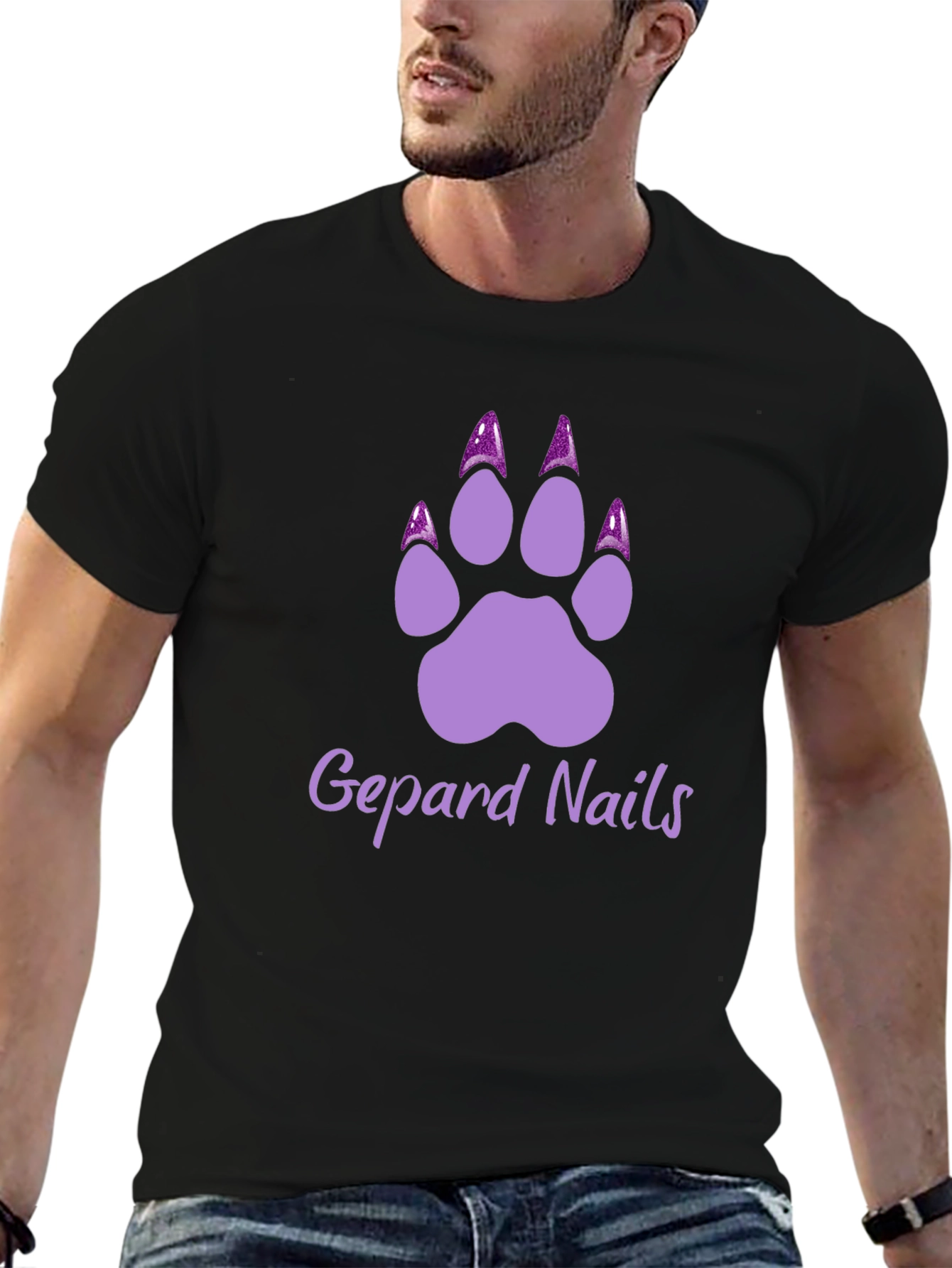 Gepard Nails T-Shirt - Stylish Paw Print Tee