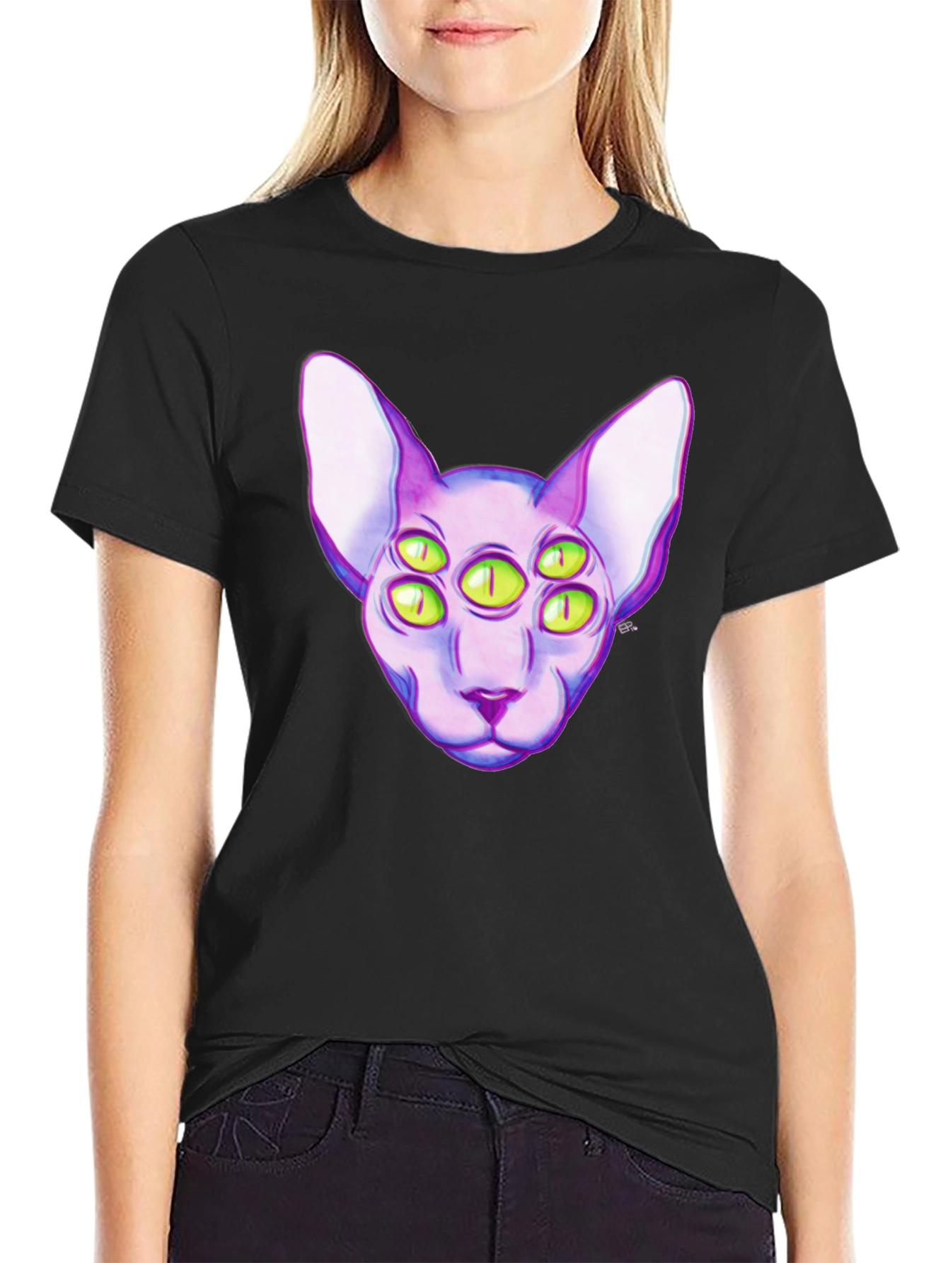 Six-Eyed Cat Graphic T-Shirt - Unique Style