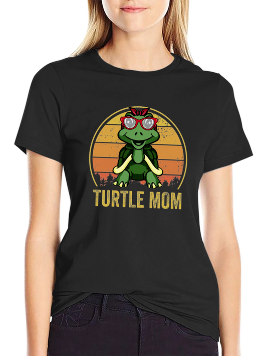 Turtle Mom T-Shirt - Cute Animal Lover Tee