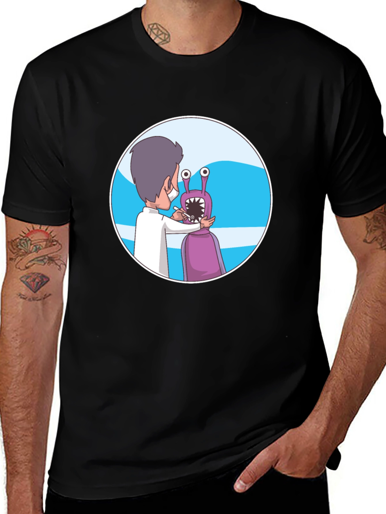 Dentist Alien Cartoon Graphic T-Shirt