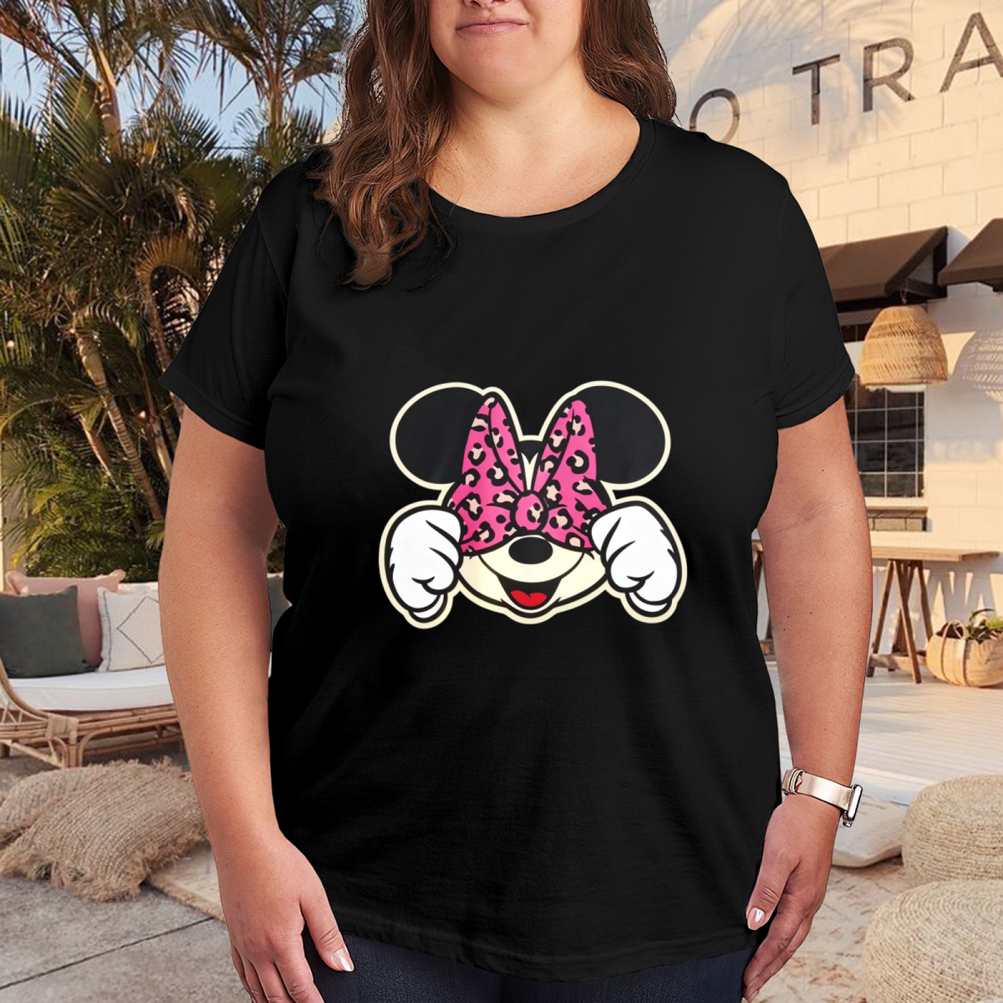Playful Peeking Minnie Mouse Leopard Bow Plus?Size Black Tee