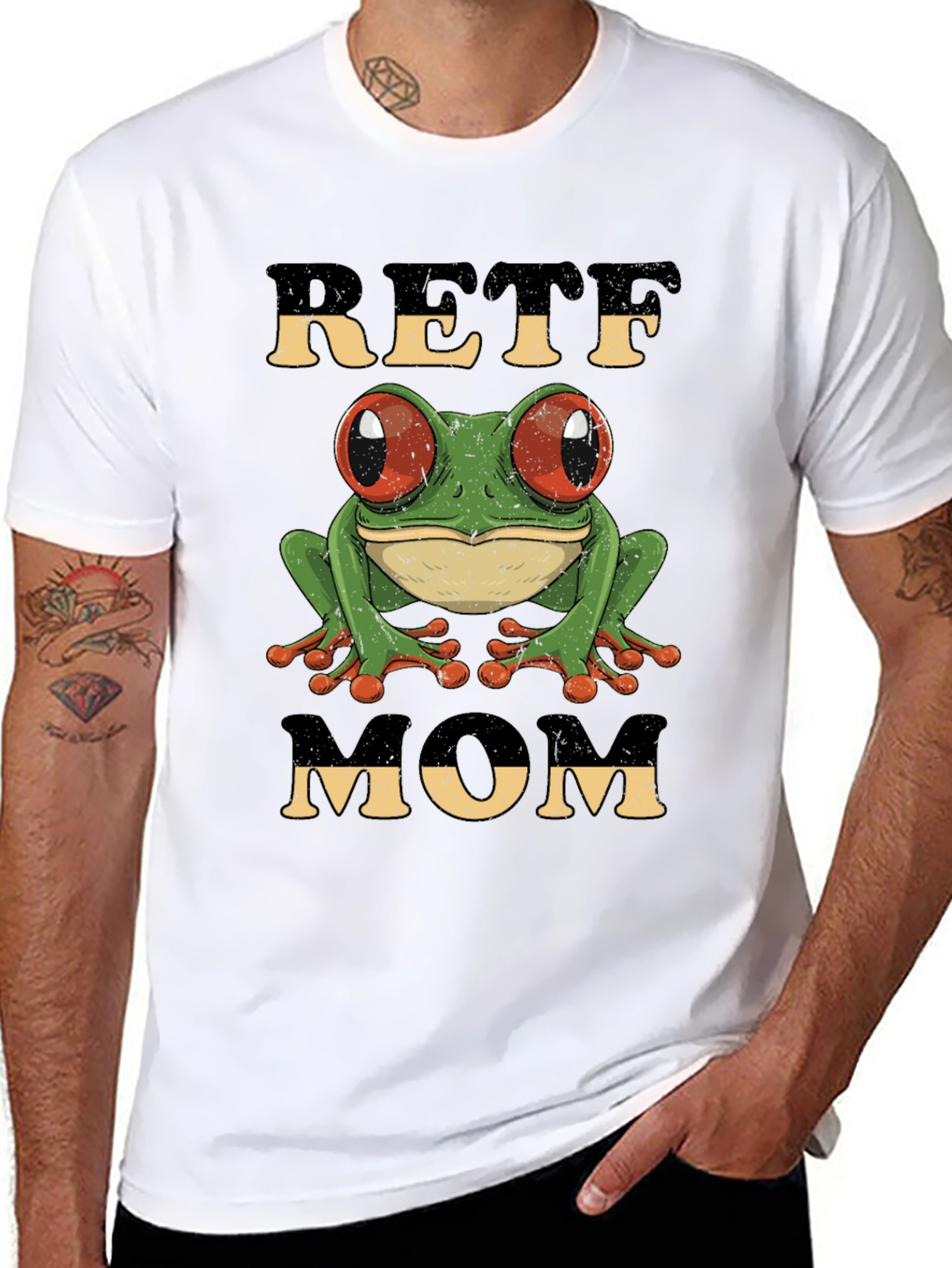 Retro Frog Mom Graphic T-Shirt