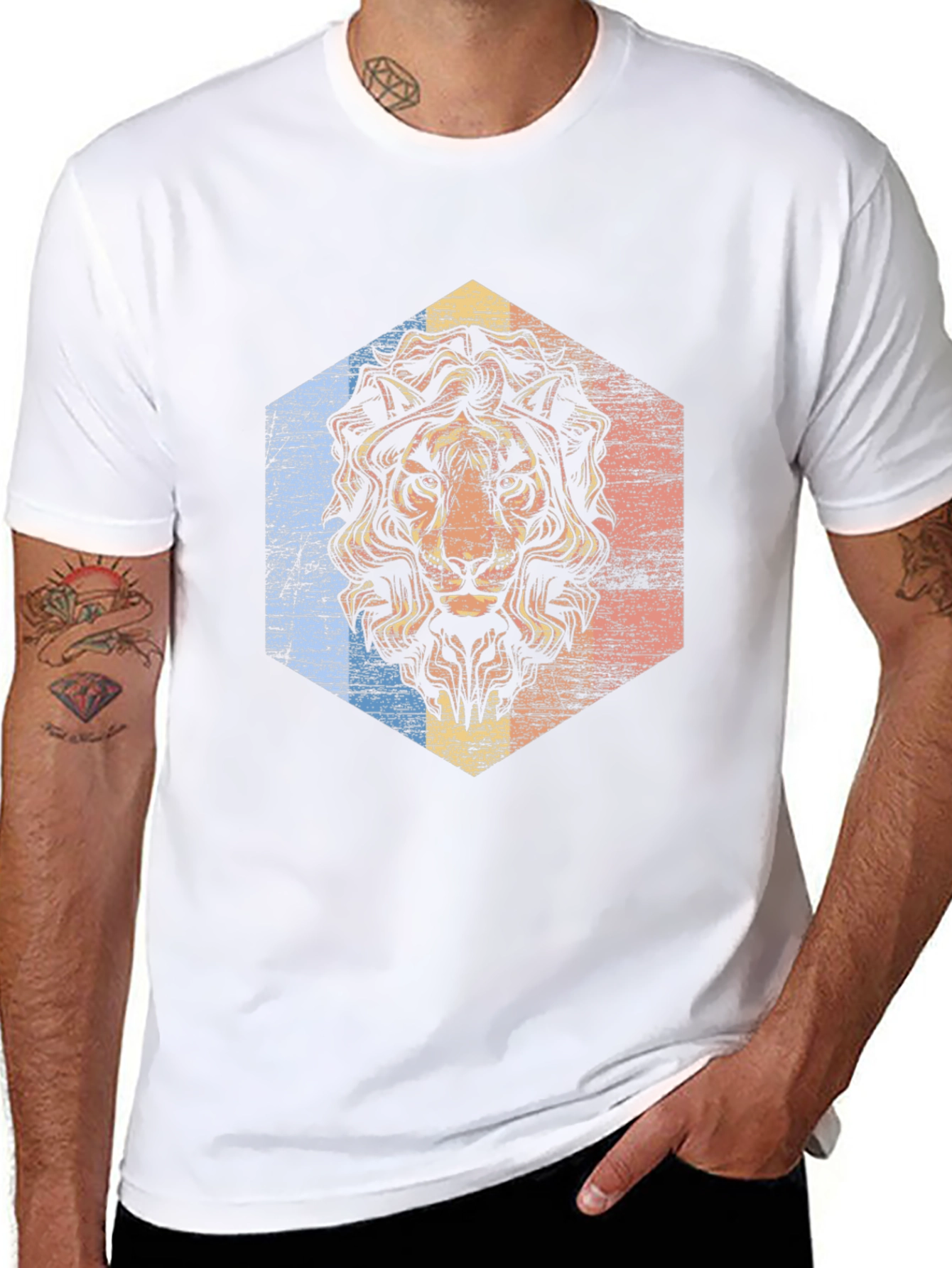 Lion Graphic Tee - Retro Style Black T-Shirt