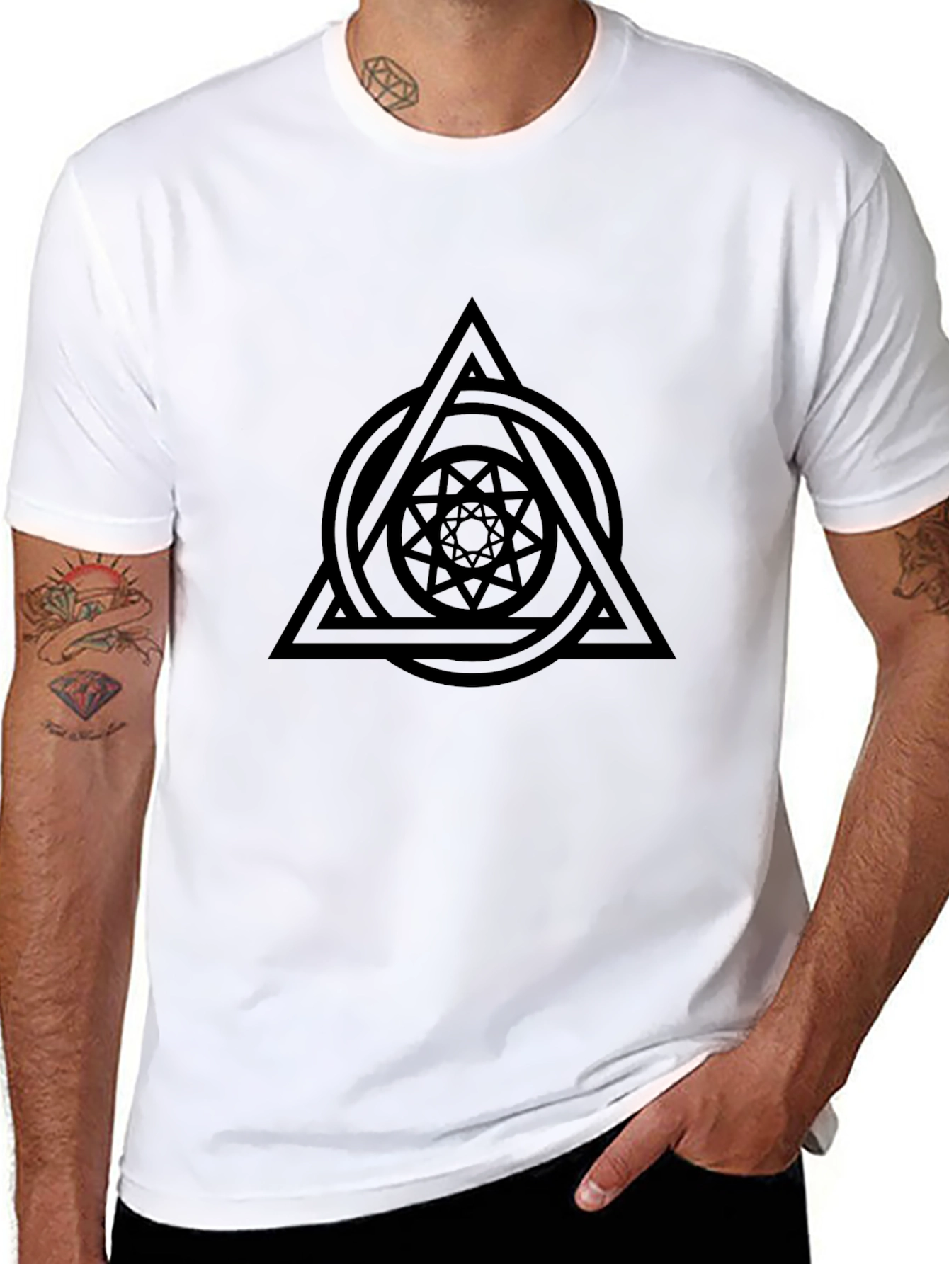 Geometric Print Black T-Shirt - Modern Casual Wear