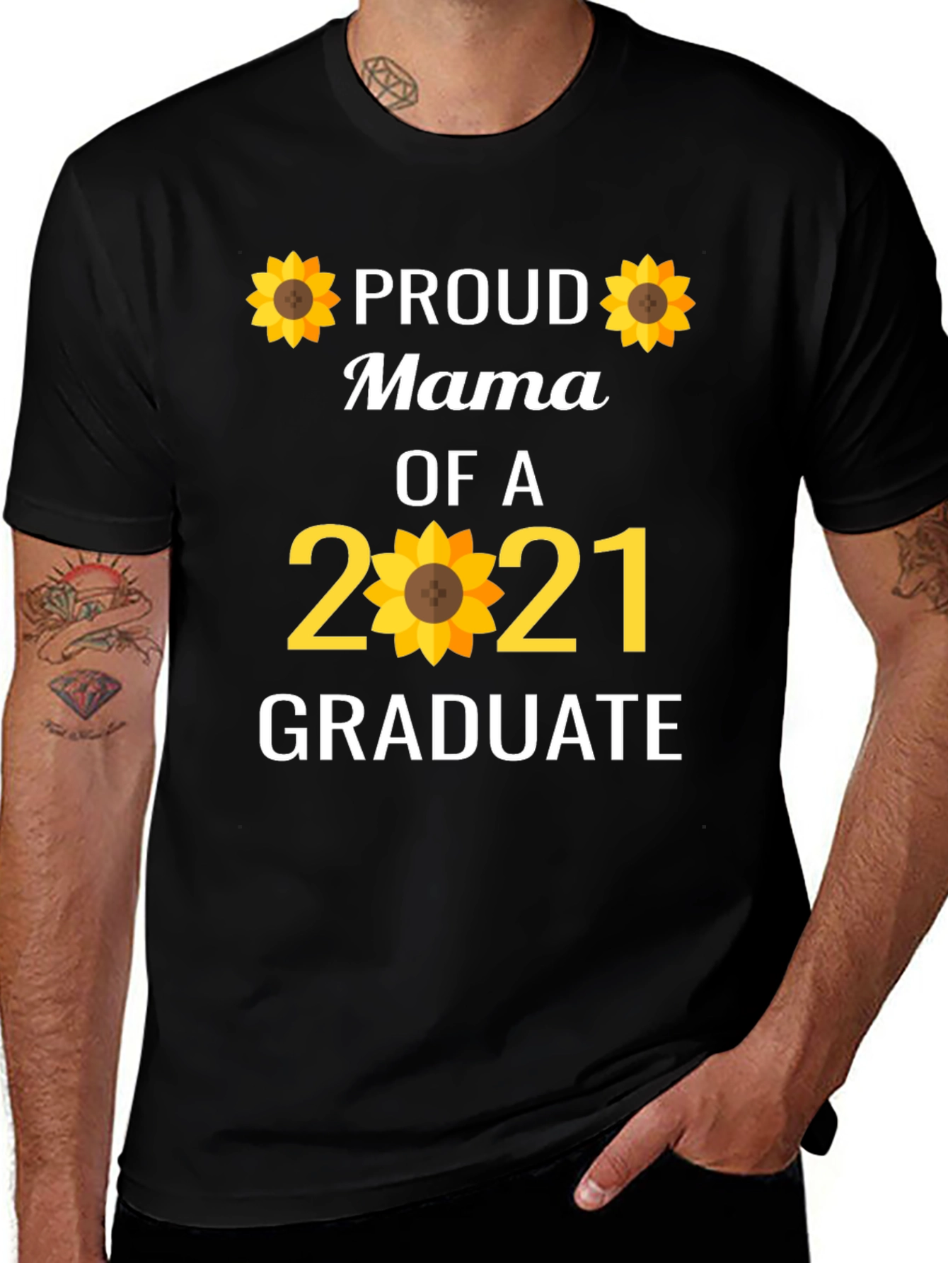 Proud Mama of a 2021 Graduate T-Shirt