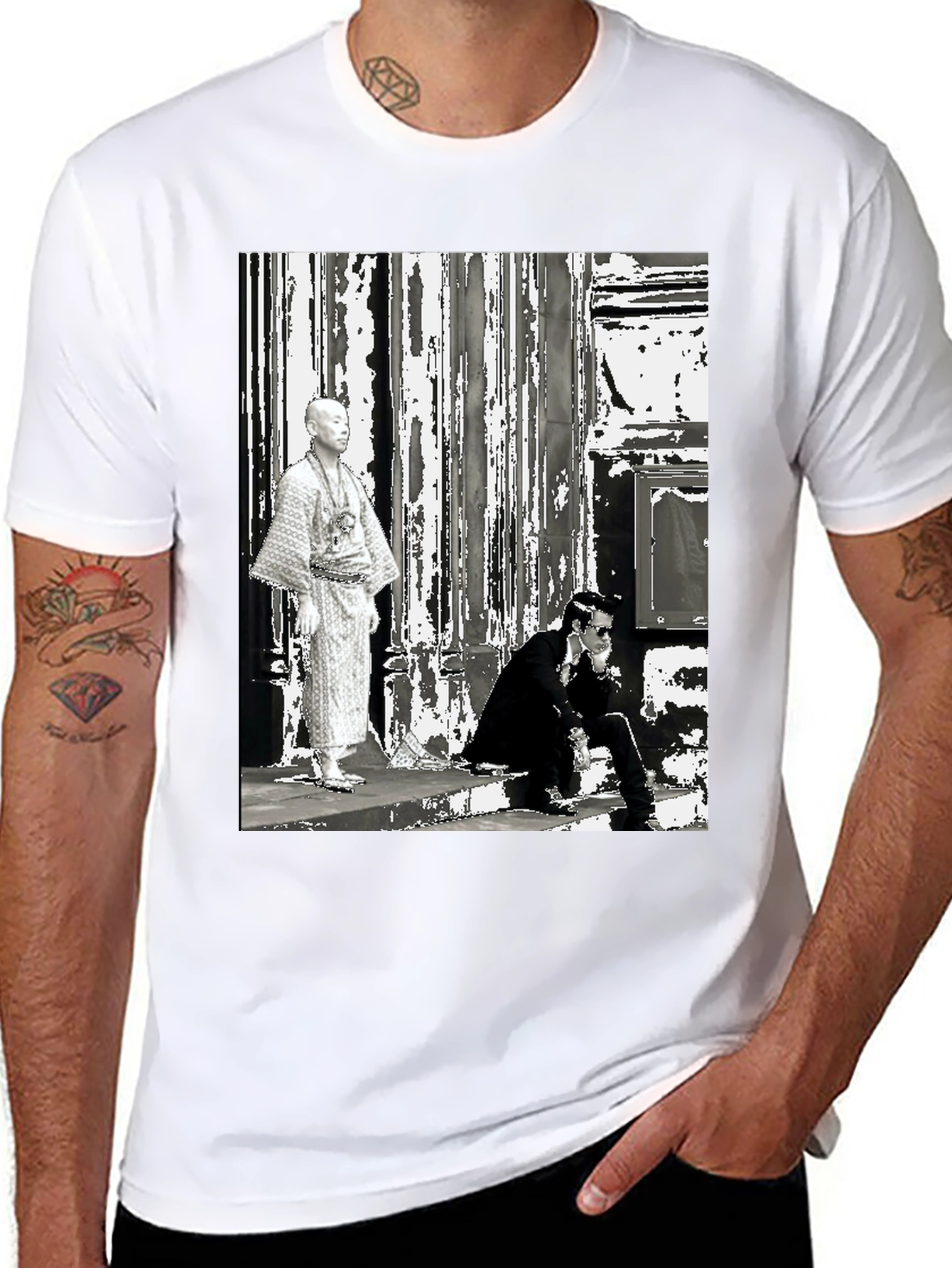 Stylish Black T-Shirt with Retro Street Scene Print