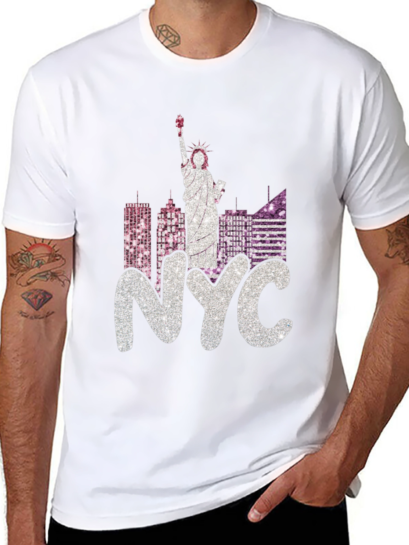 NYC Statue of Liberty Graphic Tee - Black