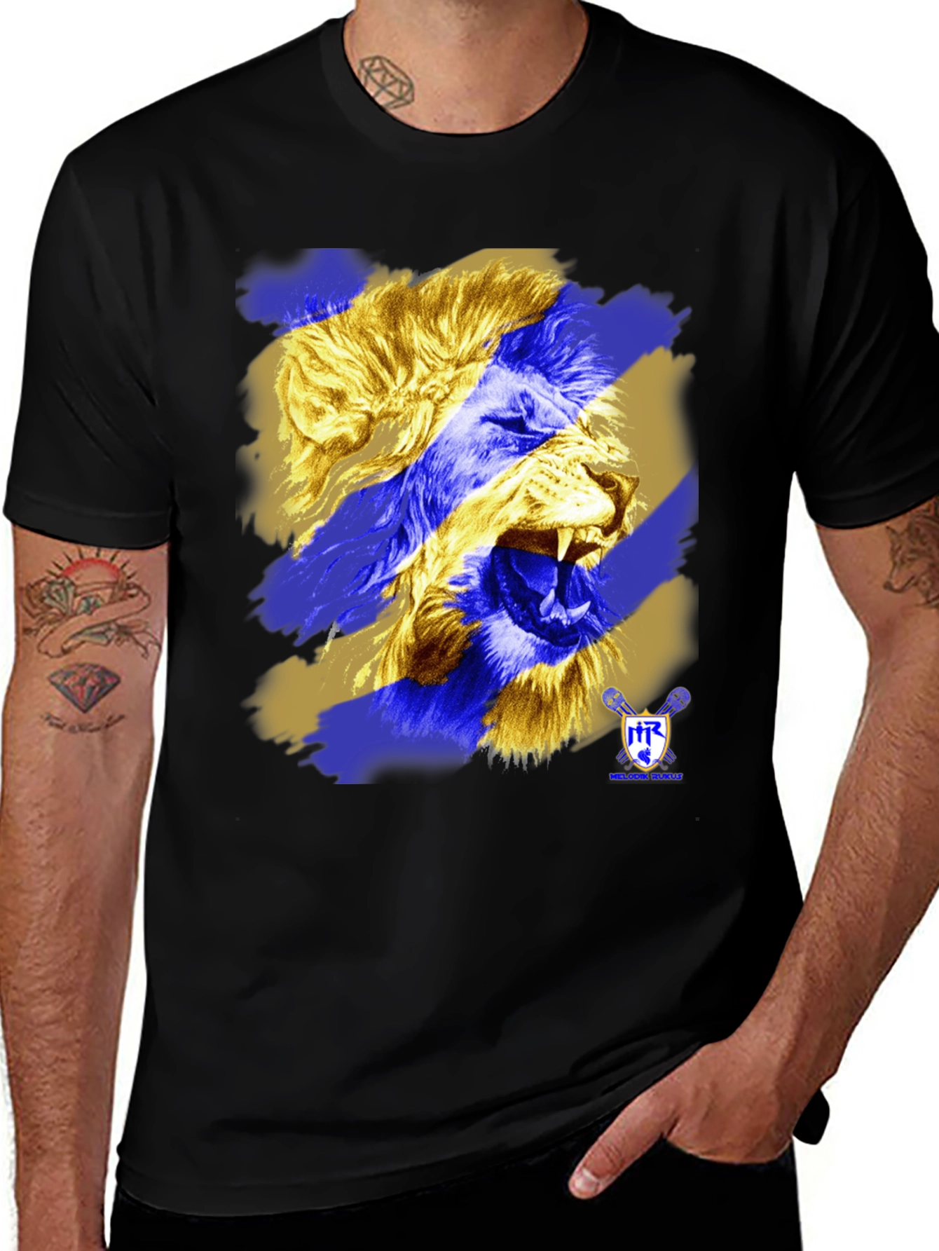 Lion Graphic Print T-Shirt - Bold Design