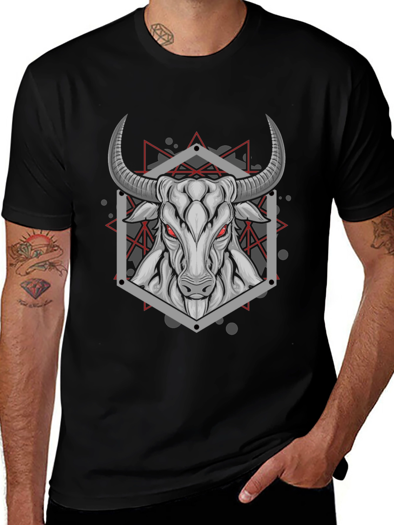 Geometric Bull Graphic Tee - Black