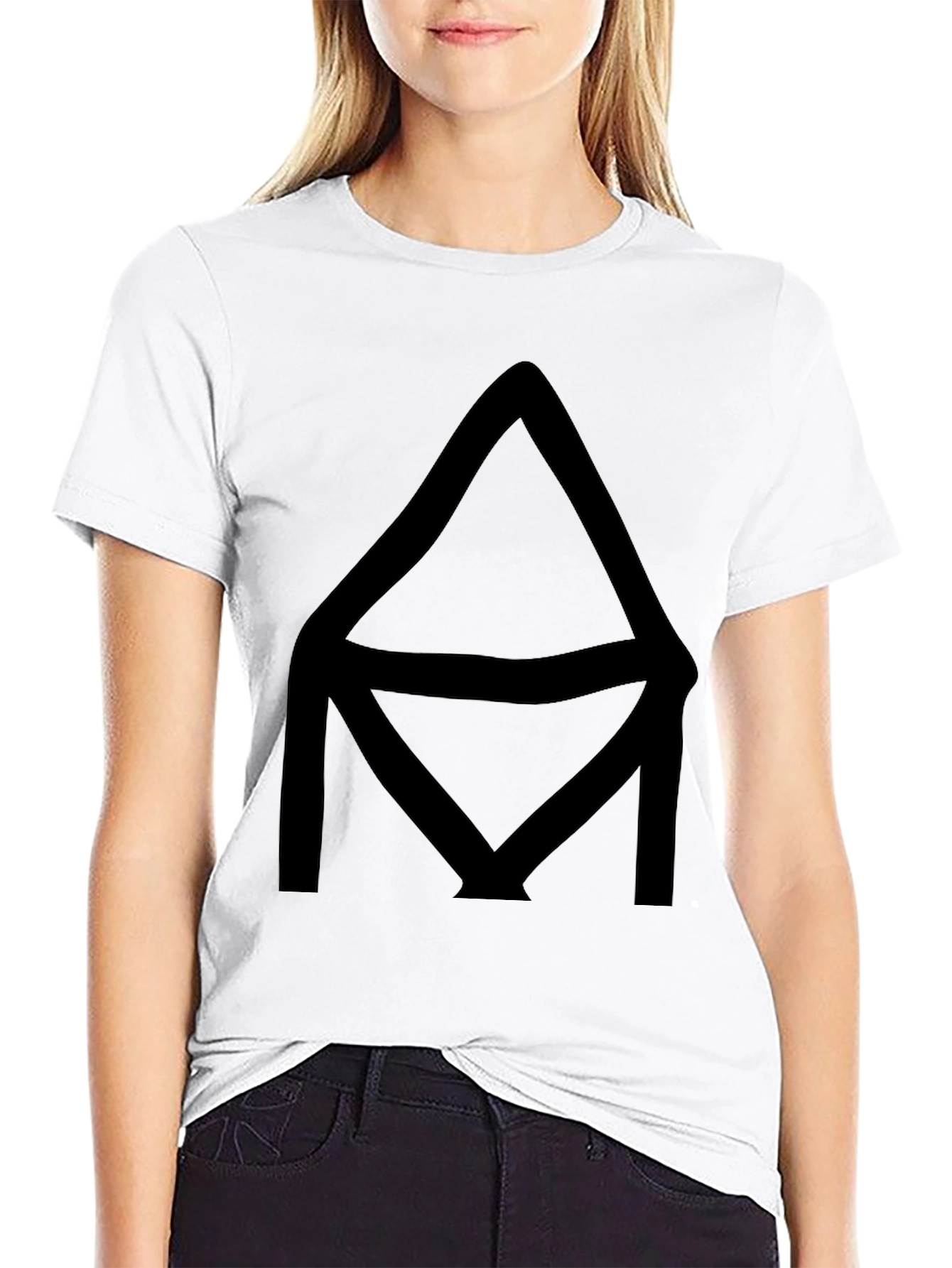 Geometric Black Graphic Tee - Modern Casual Wear