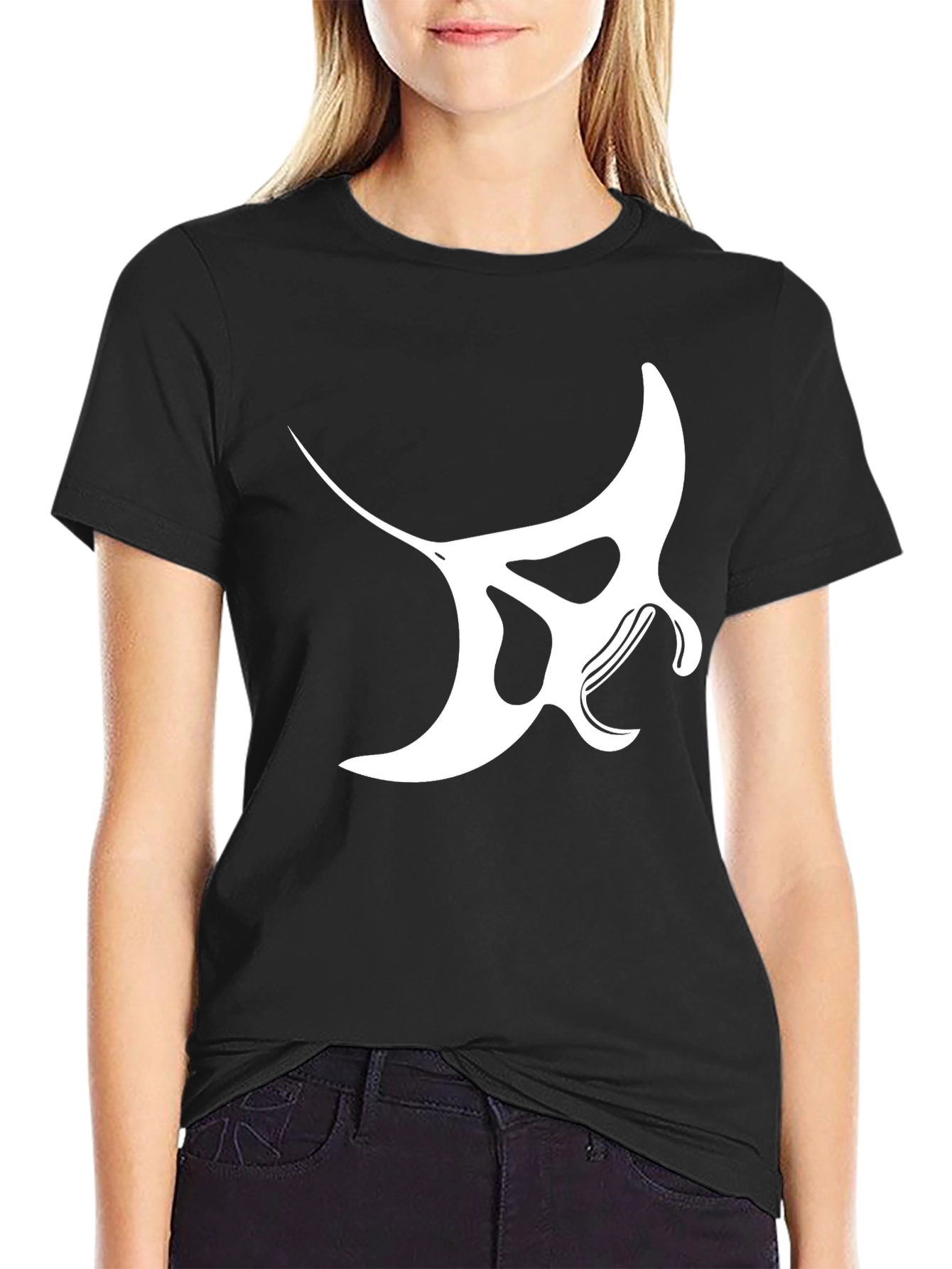 Manta Ray Graphic Tee - Stylish Black T-Shirt