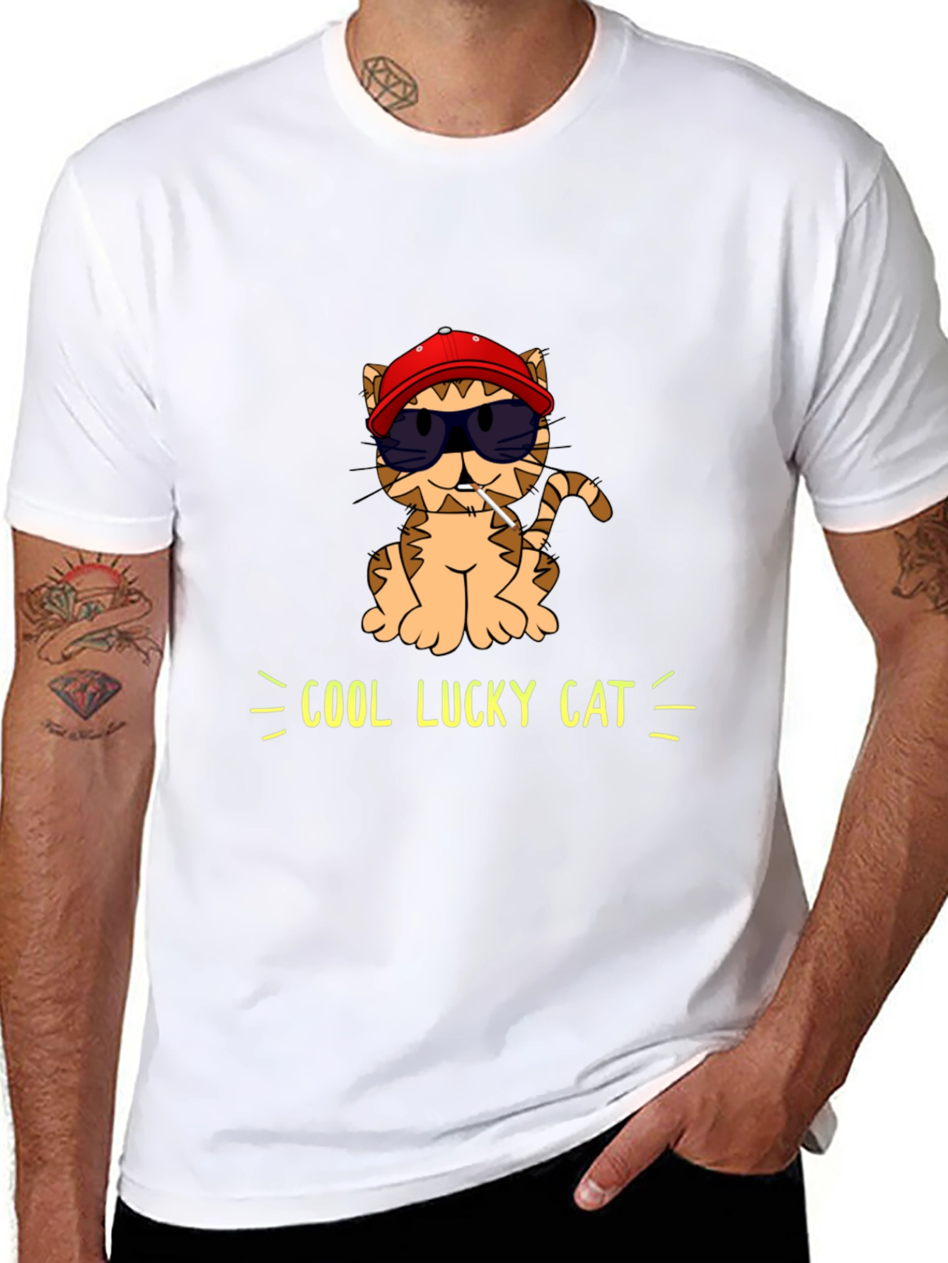 Cool Lucky Cat Graphic T-Shirt