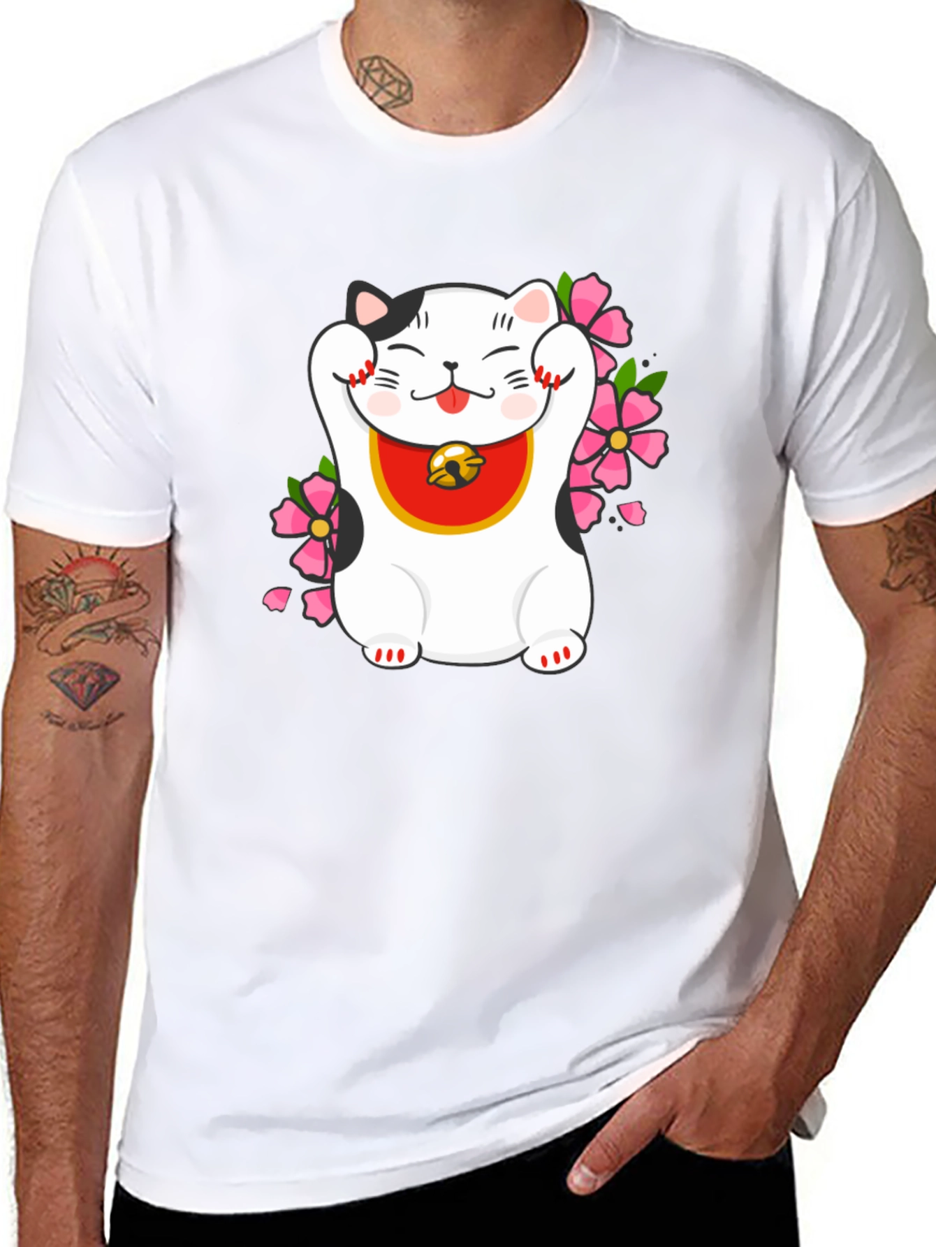 Lucky Cat T-Shirt - Trendy Graphic Tee