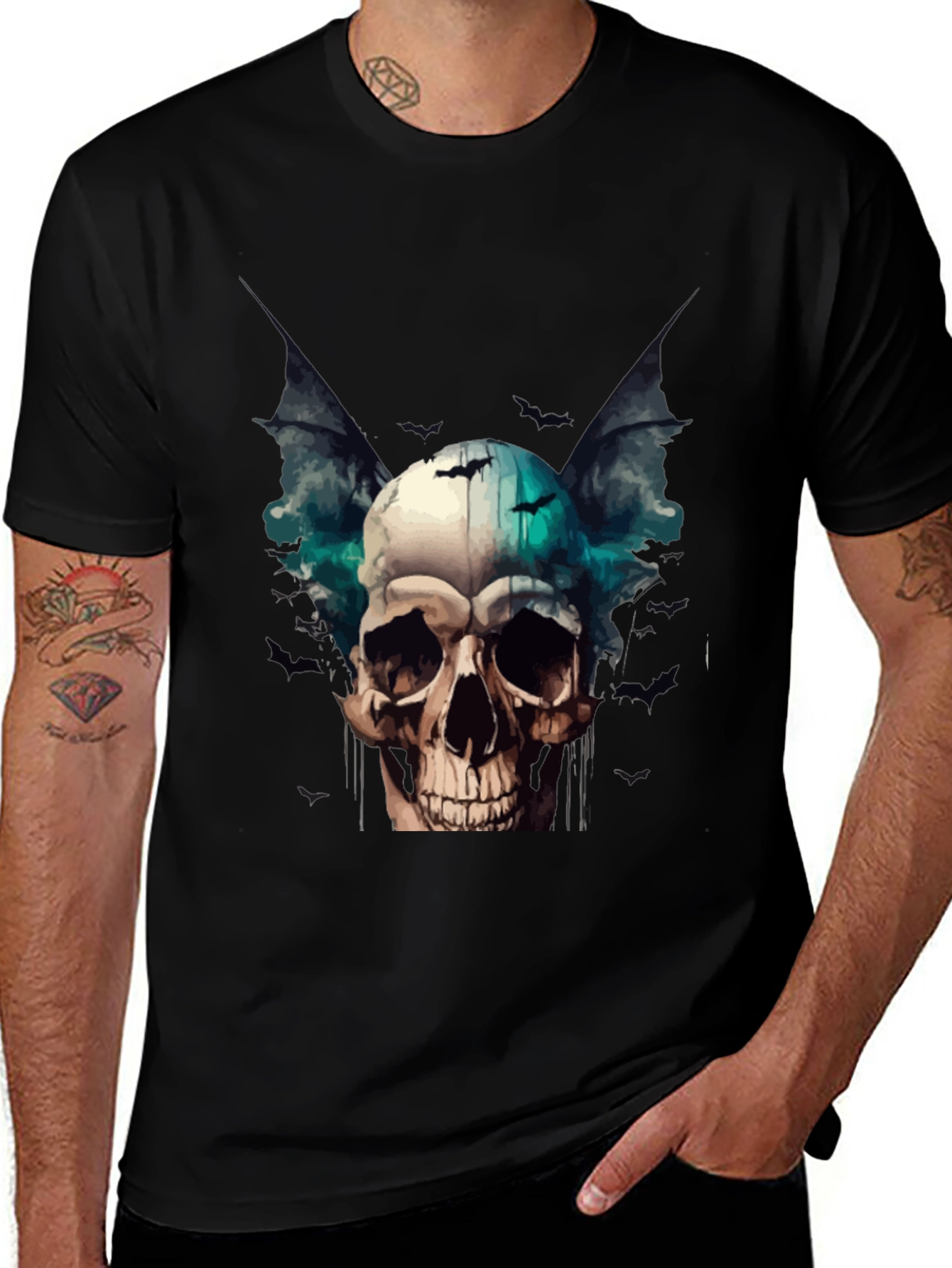 Skull & Bats Graphic Tee - Gothic Style T-Shirt
