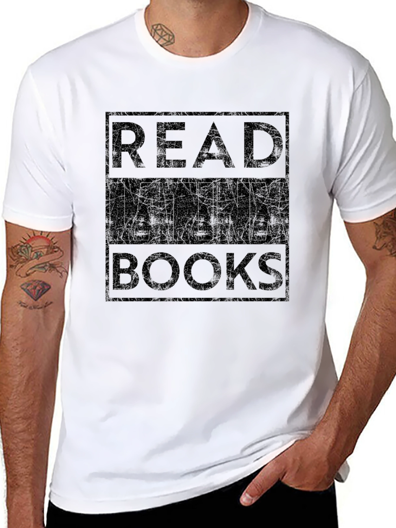 Read Latinx Books T-Shirt - Black Crew Neck Tee
