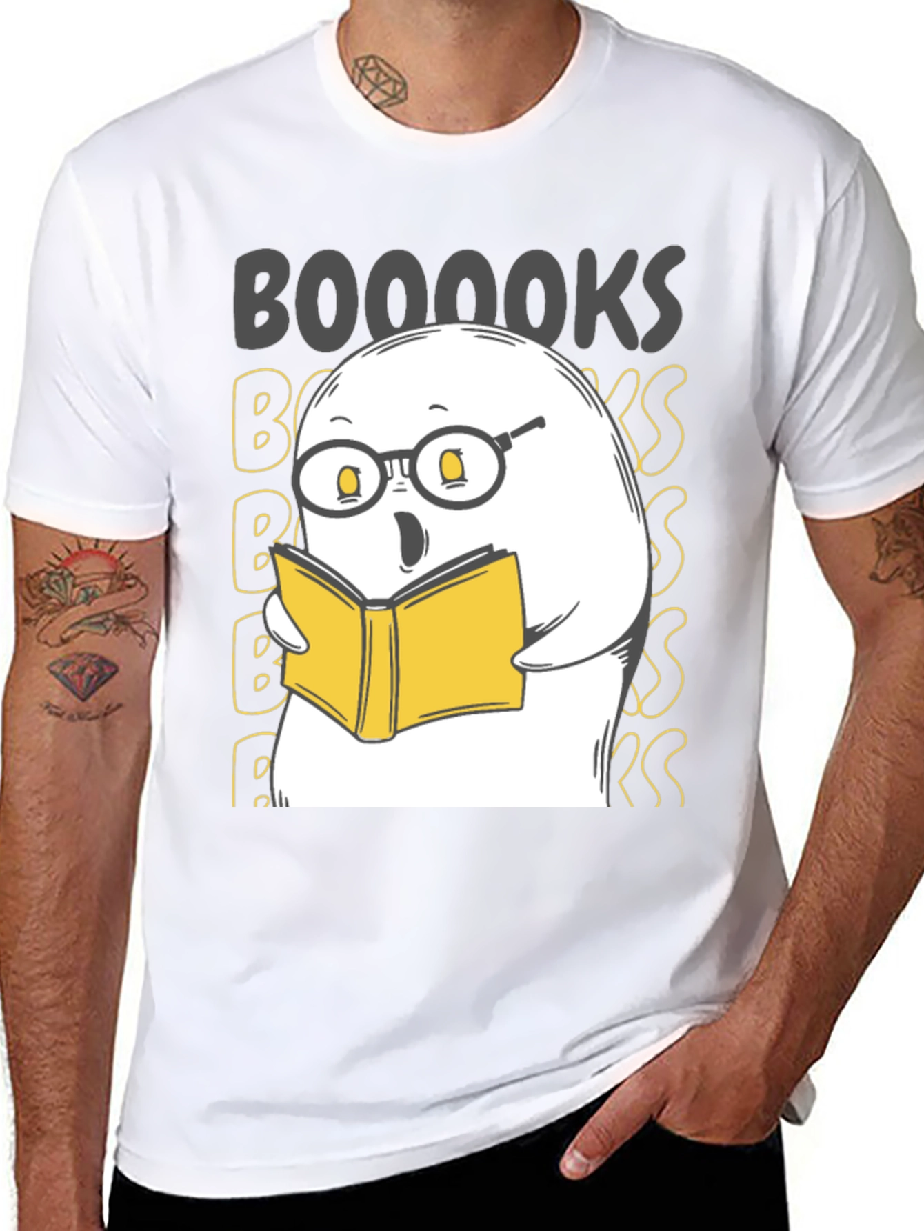 Funny Ghost Reading Book T-Shirt - BOOOOOKS!
