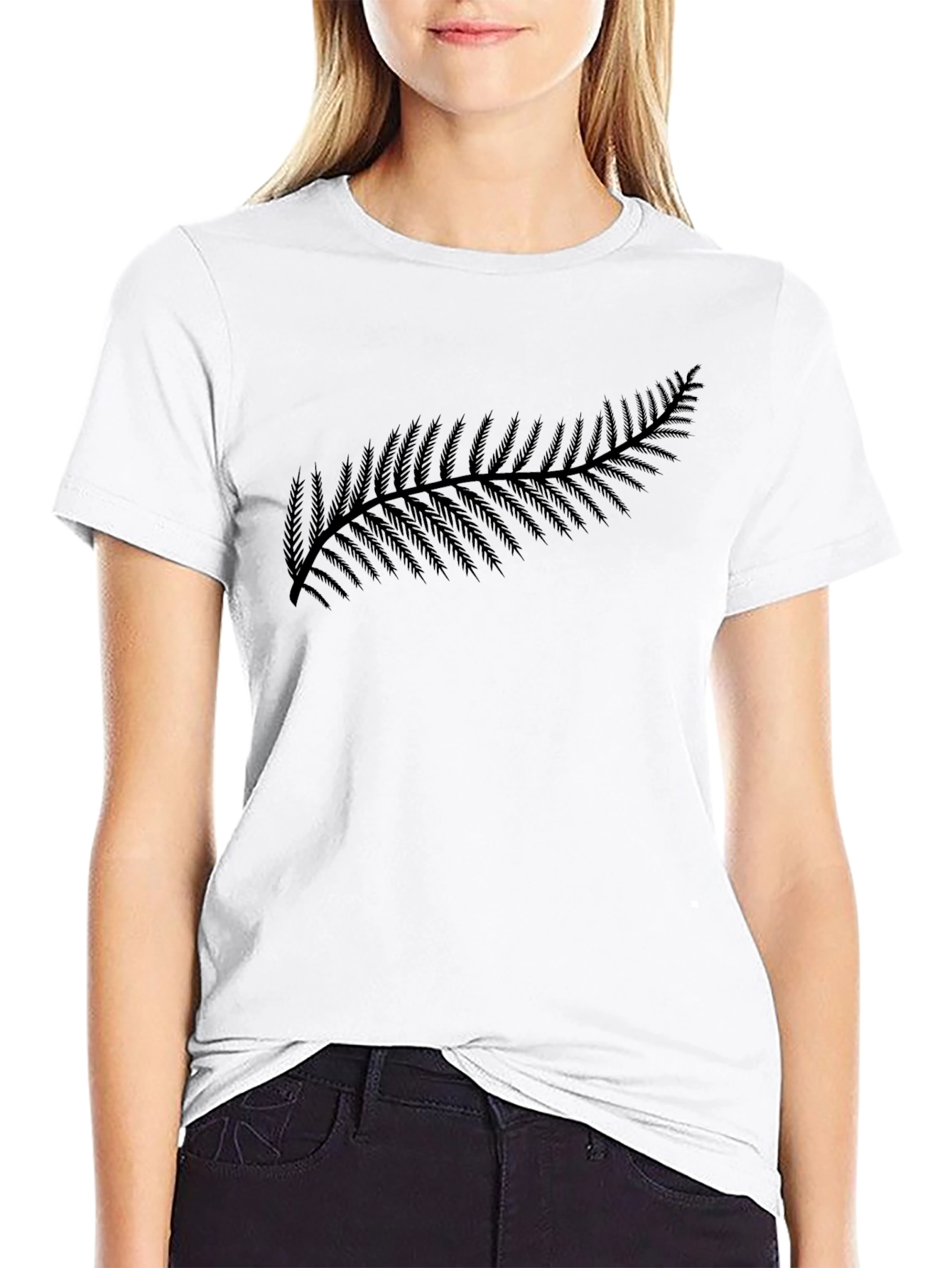 Fern Design Black Tee - Nature Inspired Casual Wear