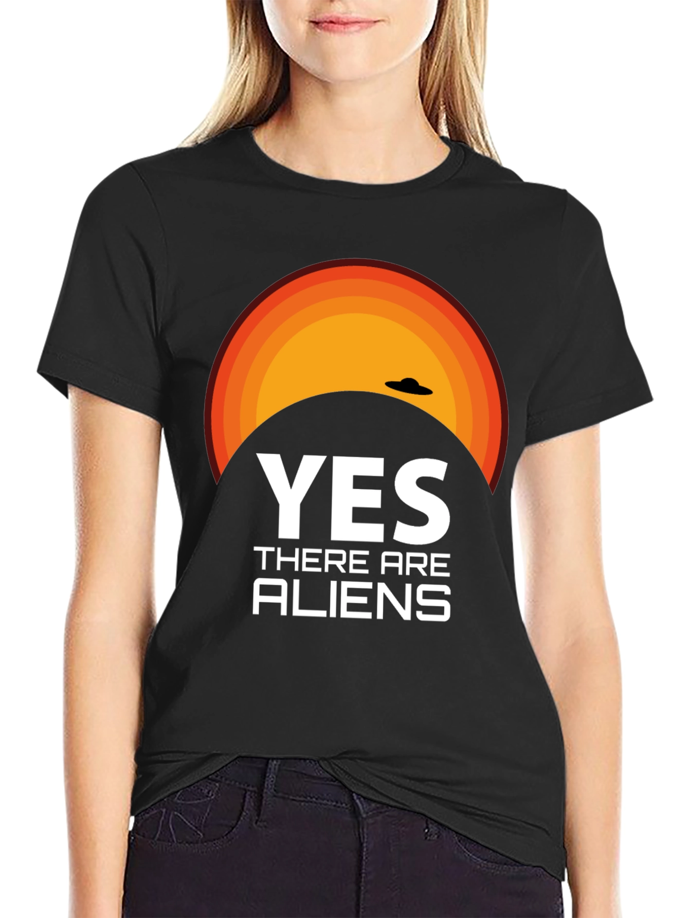 Yes There Are Aliens Graphic T-Shirt