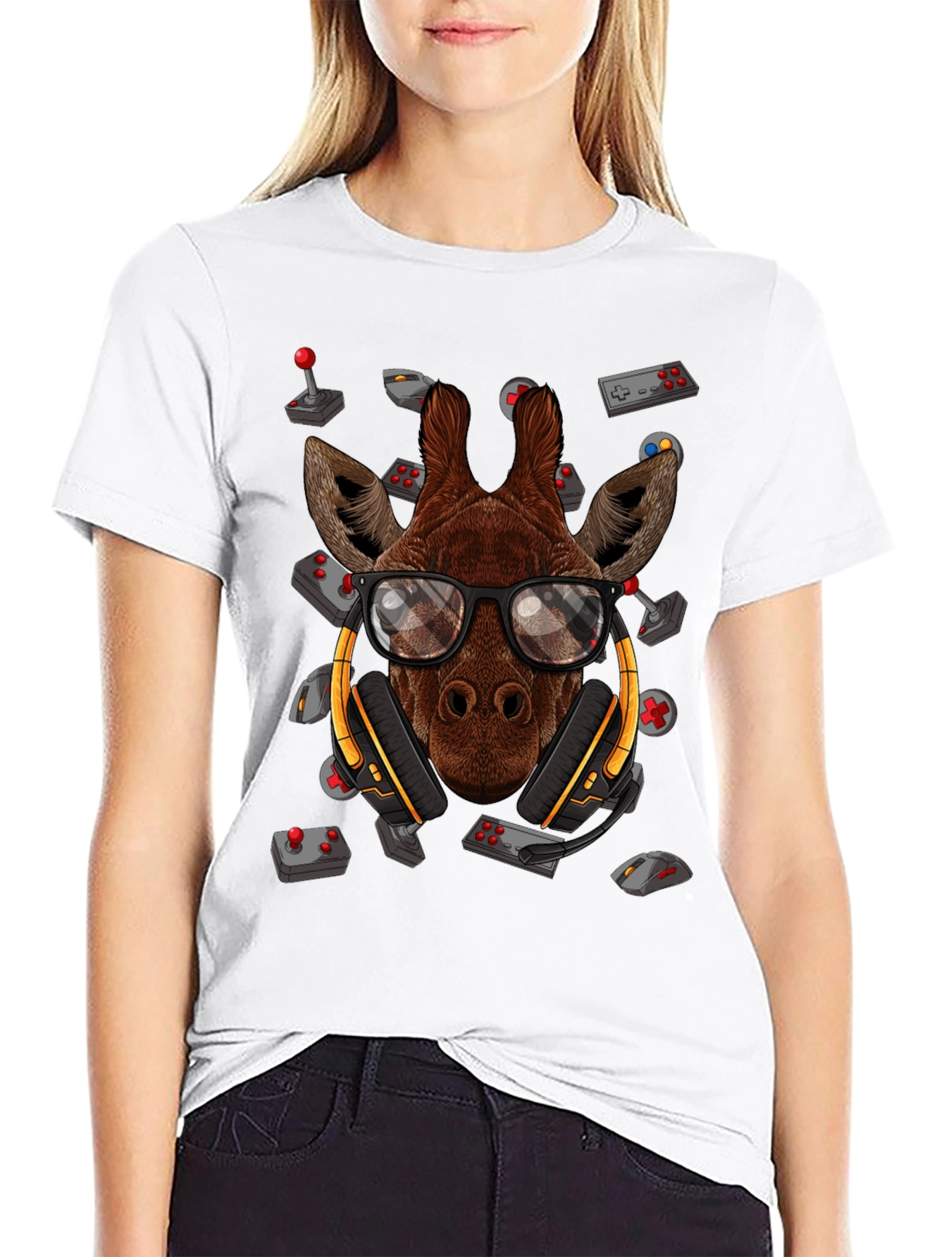 Gamer Giraffe T-Shirt - Cool Animal Tee