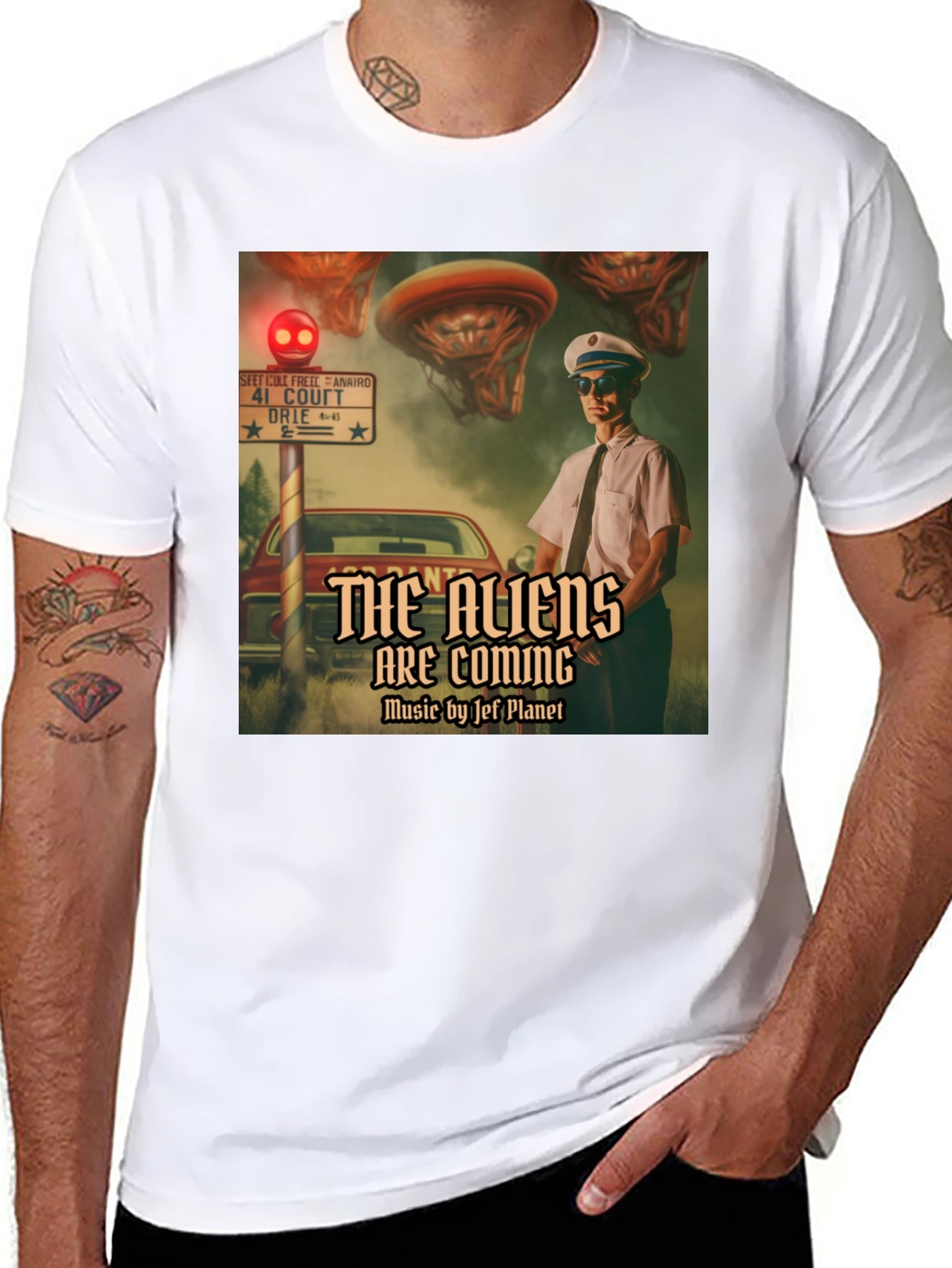 The Aliens Are Coming T-Shirt - Retro Sci-Fi Design