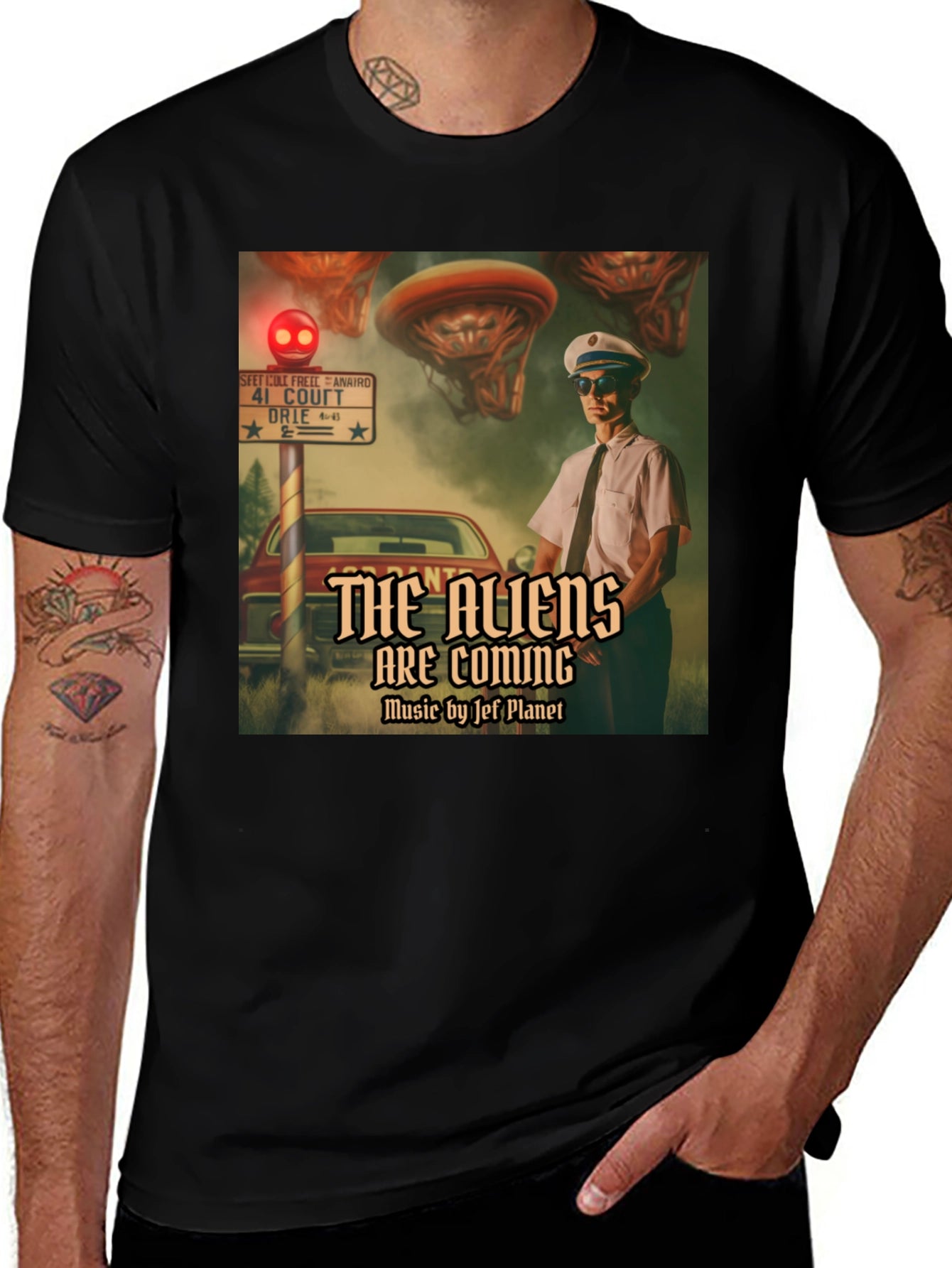 The Aliens Are Coming T-Shirt - Retro Sci-Fi Design