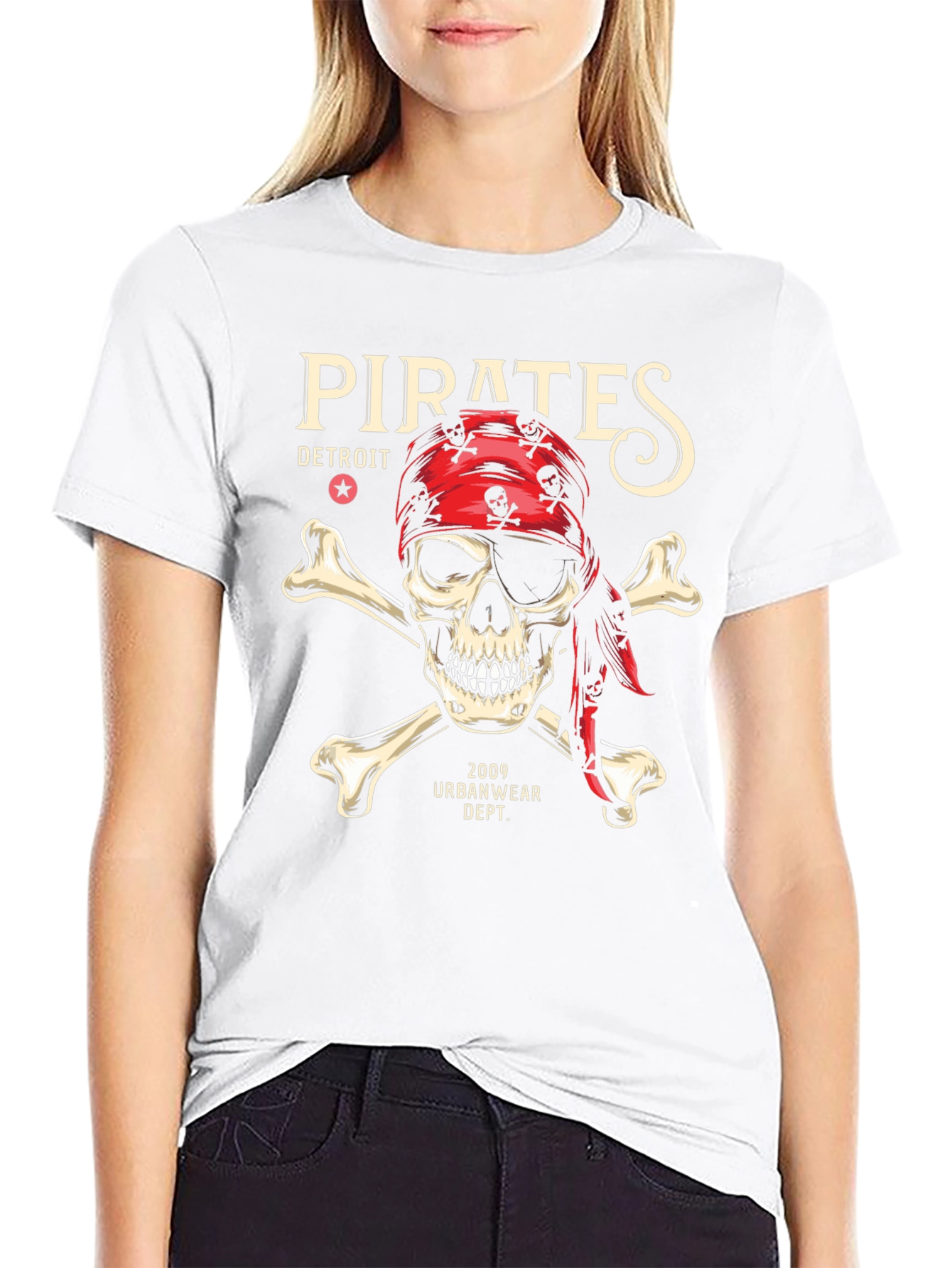 Pirates Detroit Skull & Crossbones Graphic T-Shirt