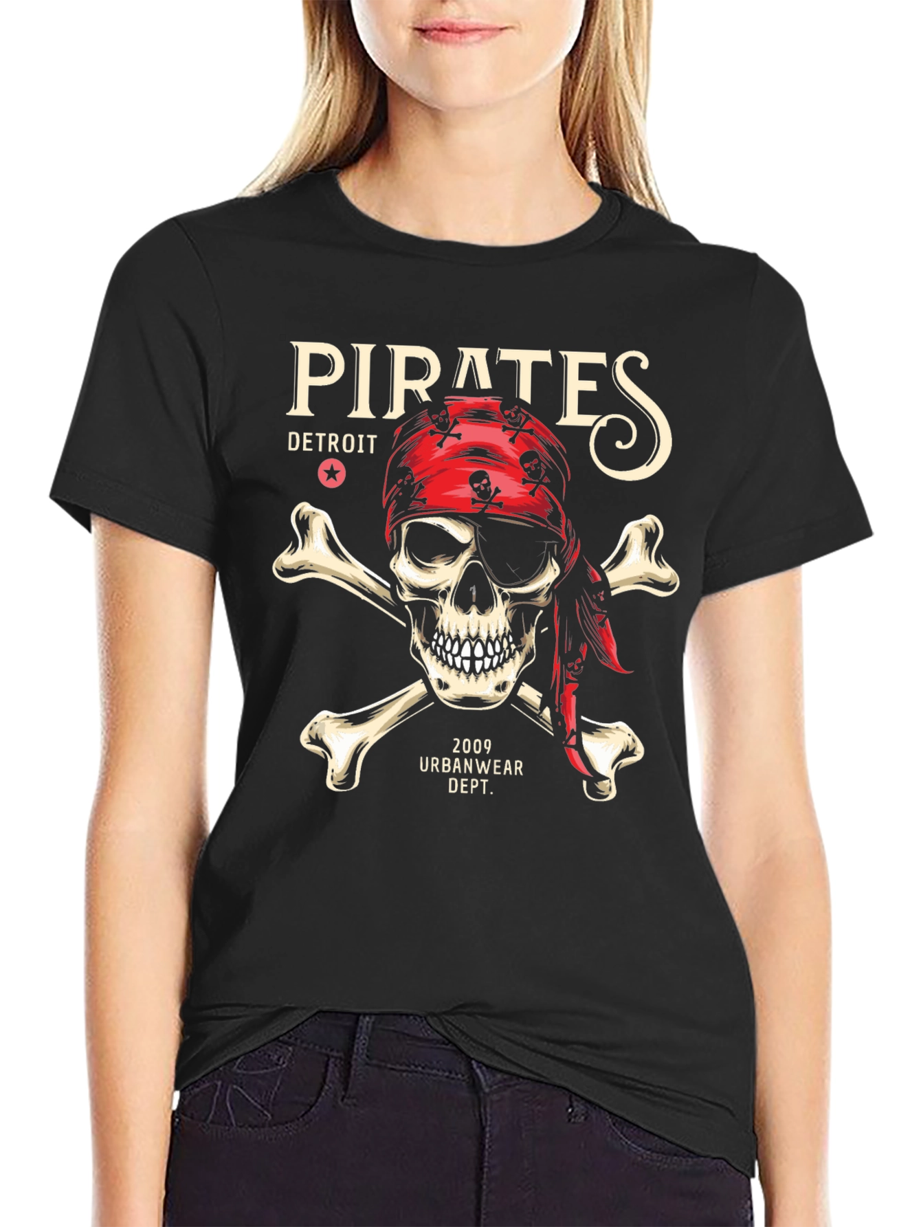 Pirates Detroit Skull & Crossbones Graphic T-Shirt